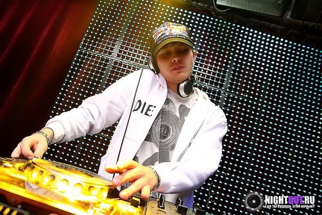 DJ D.KEY