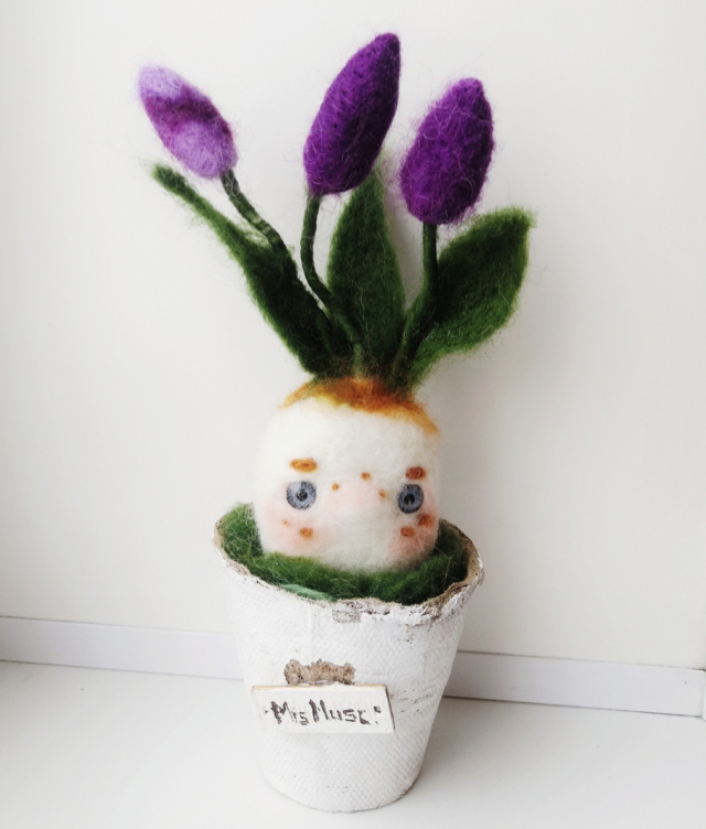 Игольница «Мистер Мускари»